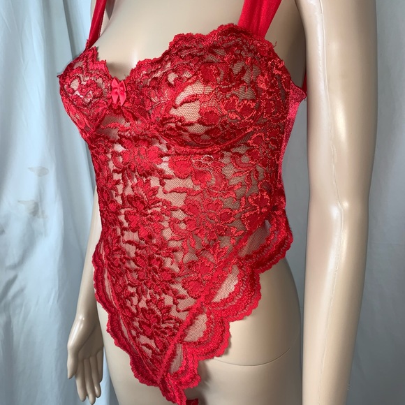Vintage Sexy Wine Red lace Lingerie - Picture 2 of 5